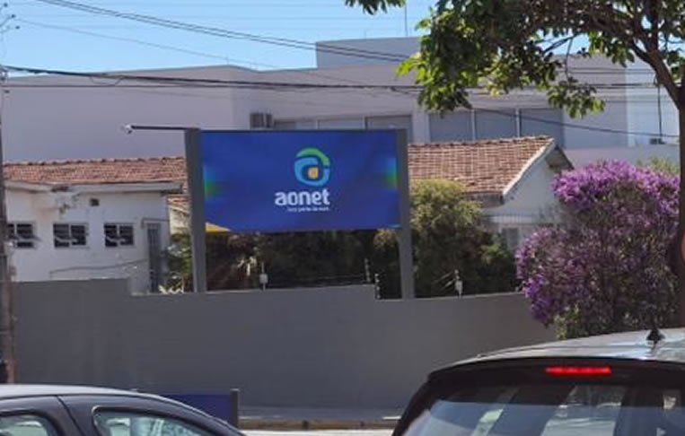 Av. Octávio P. Brisolla