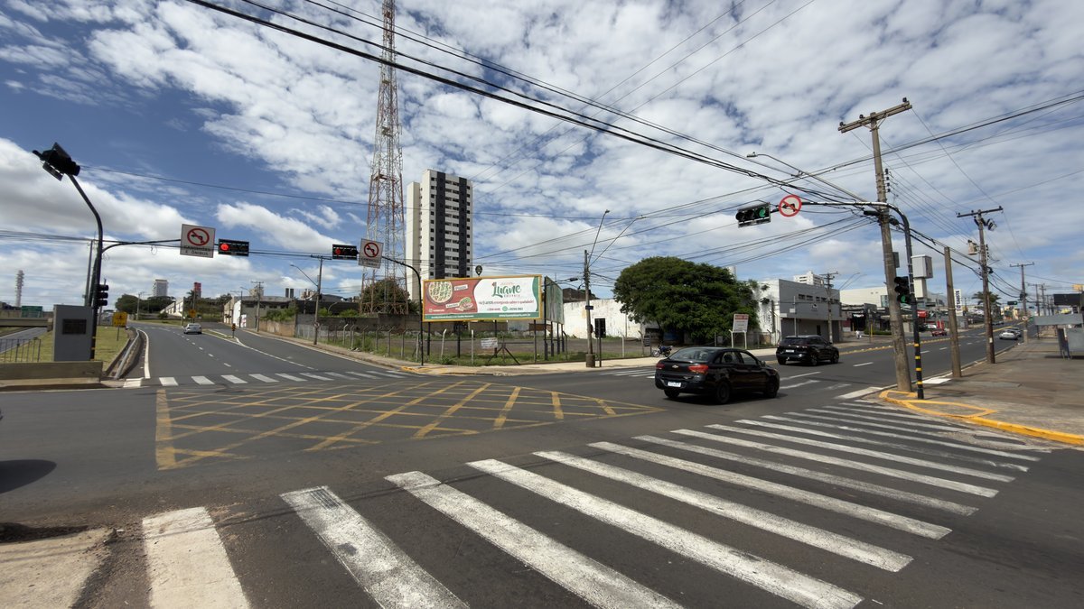 OUTDOOR 26 · AV. DUQUE DE CAXIAS, QD.24 - B1
